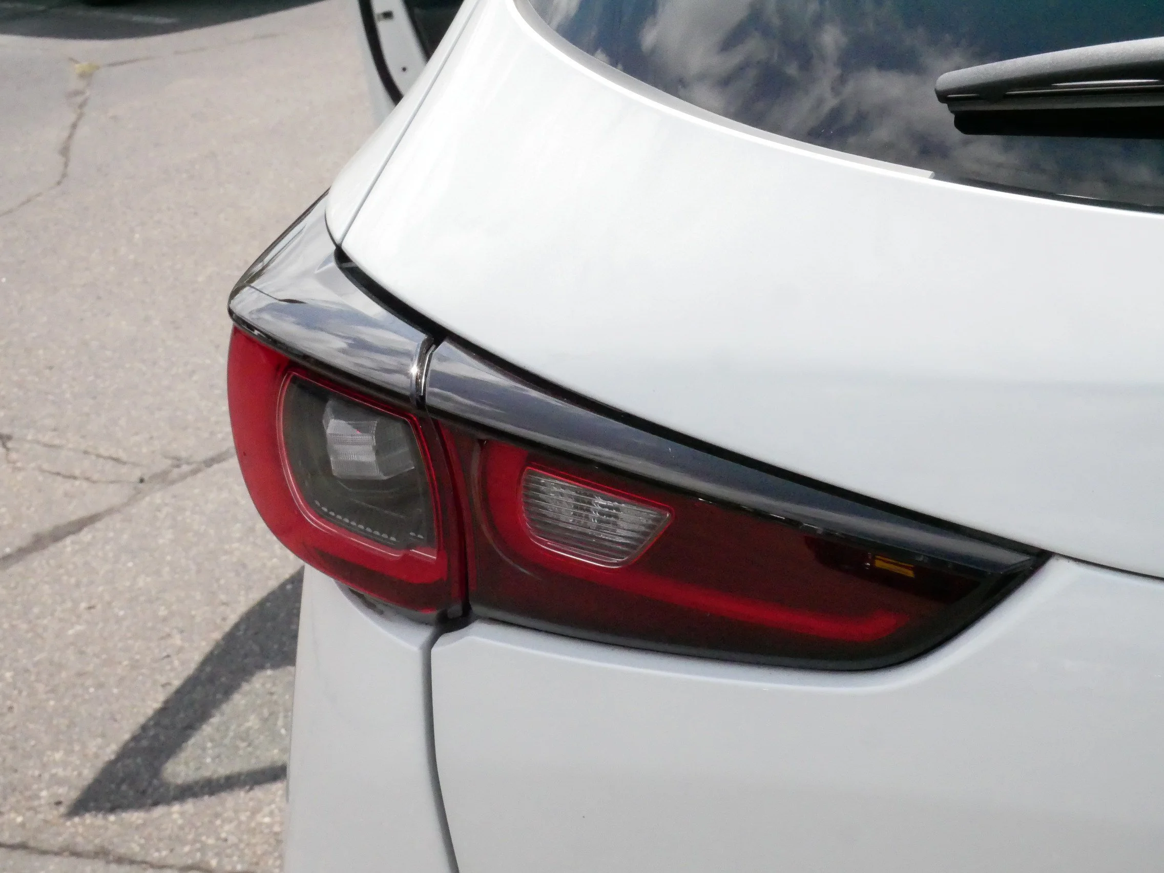 Used 2023 Rhodium White Metallic Mazda 2.5 S Preferred Package image 17
