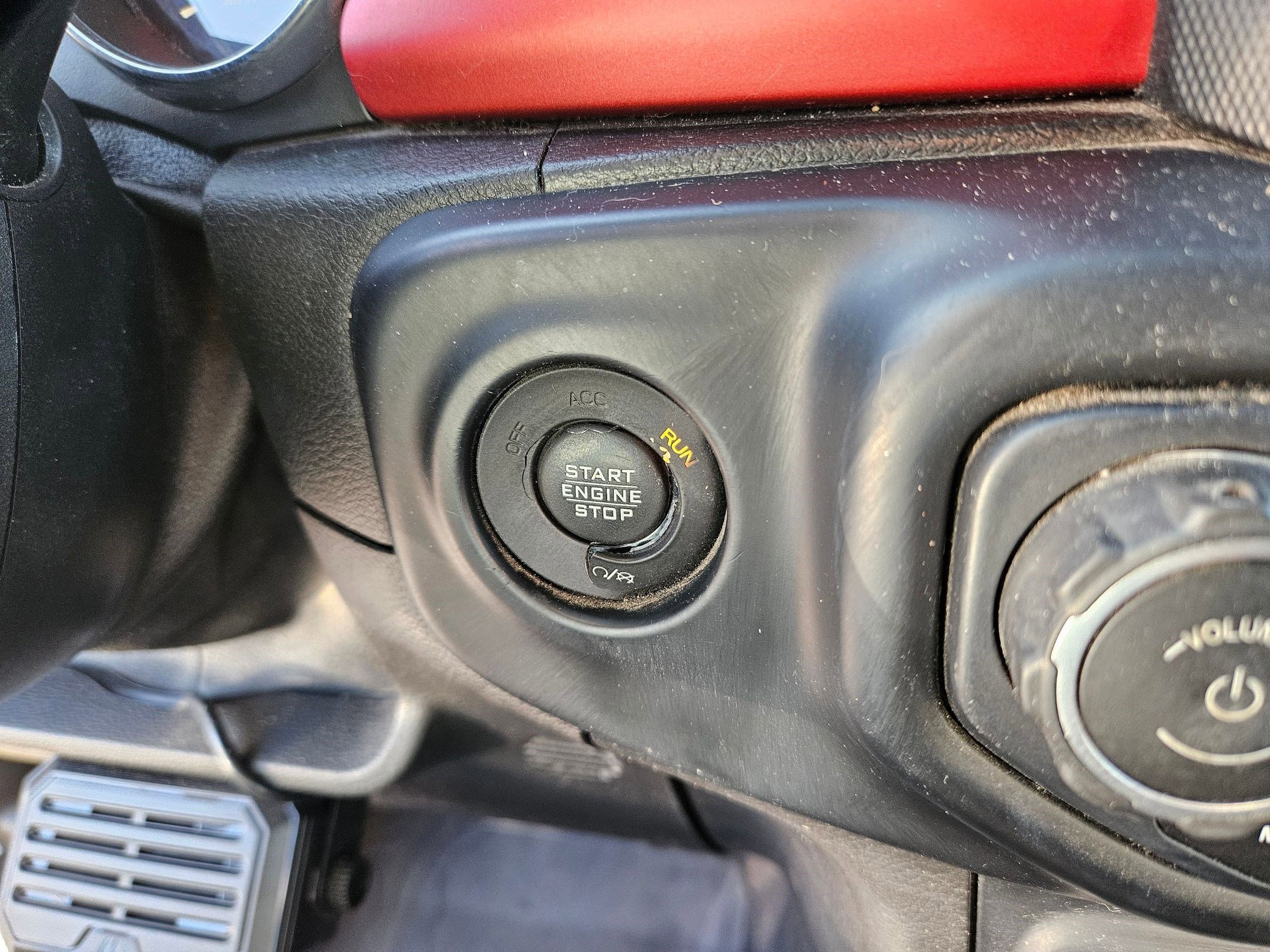 Used 2019 Bright White Clearcoat Jeep Rubicon image 19