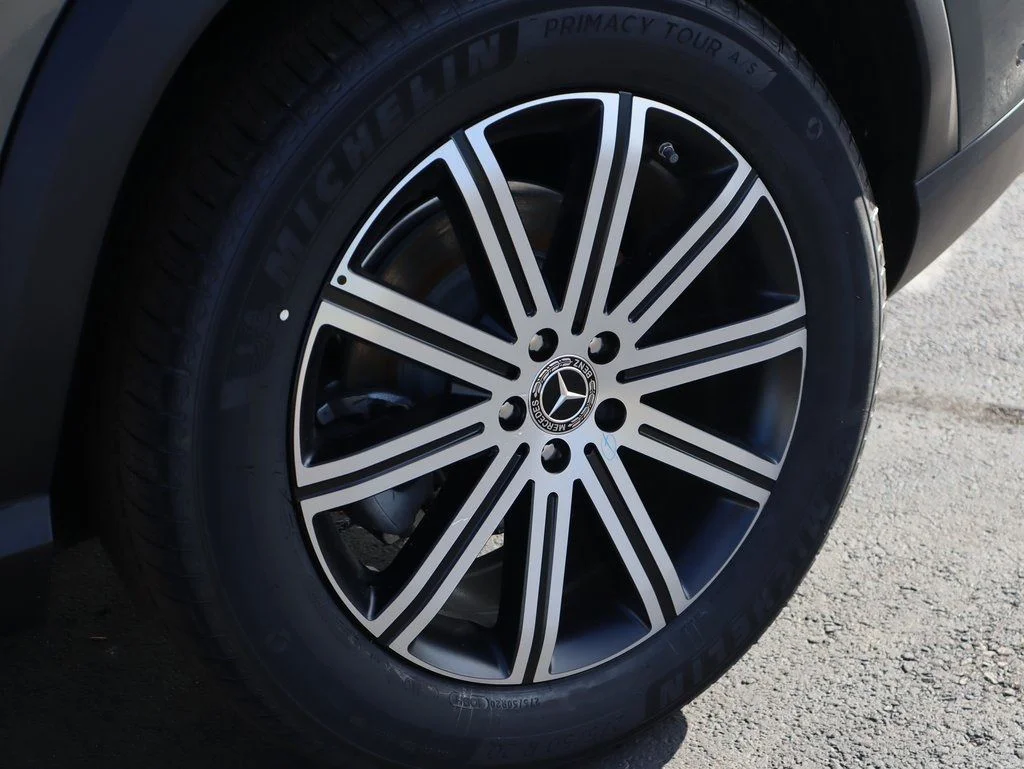 Used 2026 Gray Mercedes-Benz GLE 350 image 52