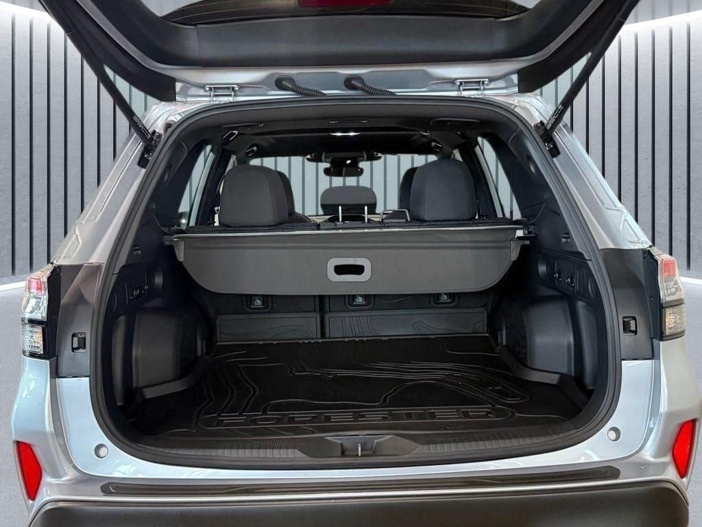 Used 2025 Silver Subaru Premium image 9