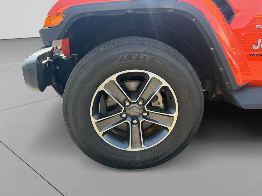 2023 Jeep Wrangler 4-Door Sahara - Photo 9
