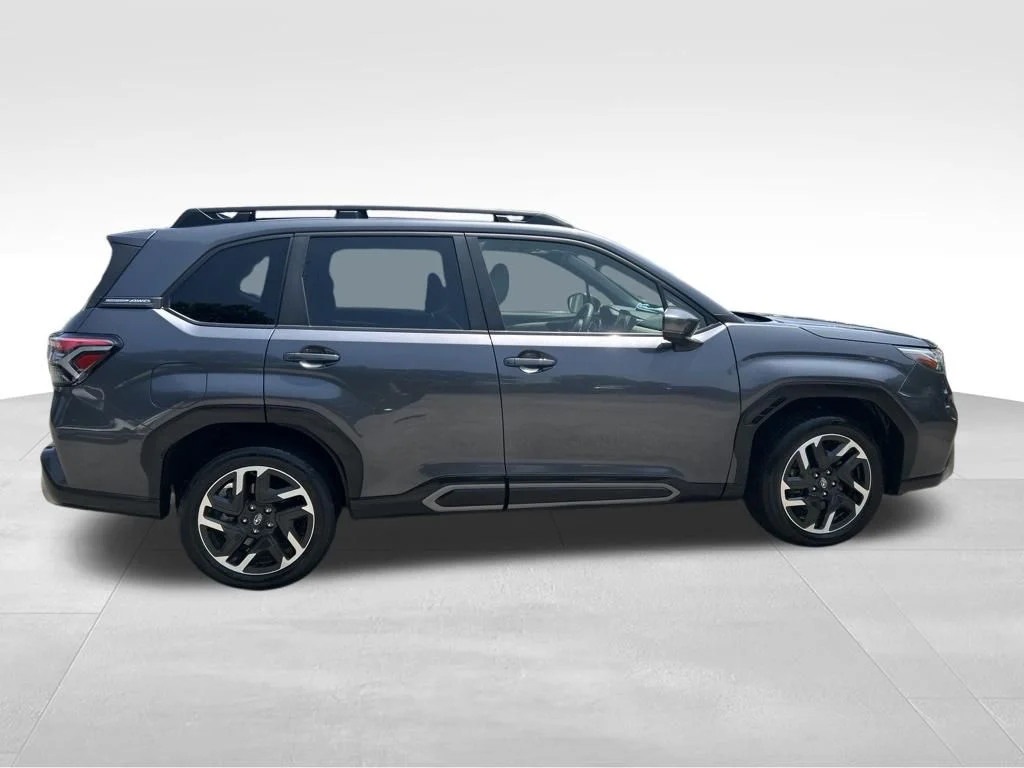 Used 2025 Gray Metallic Subaru Limited image 7