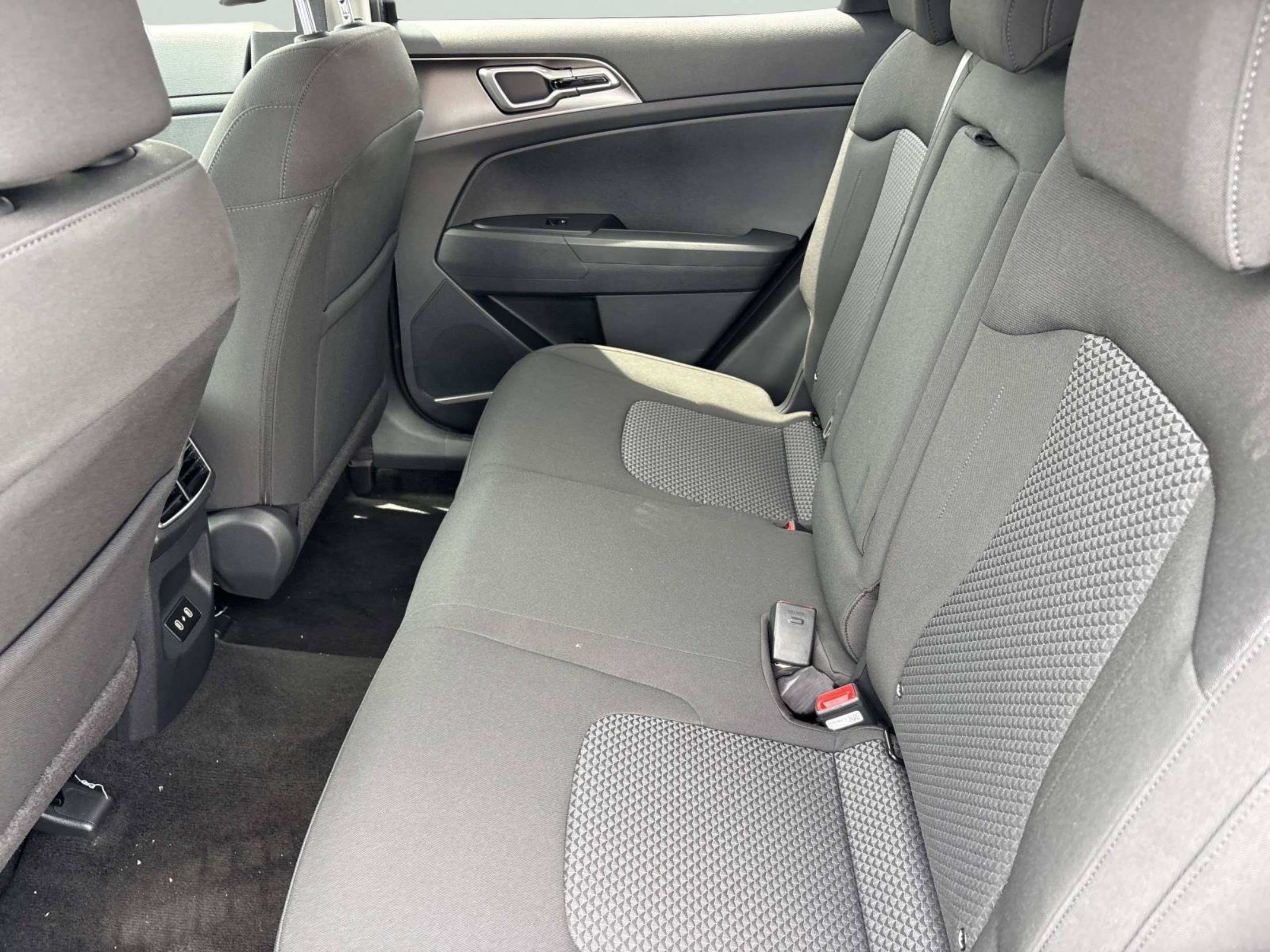 New 2027 Gravity Gray Kia LX image 17