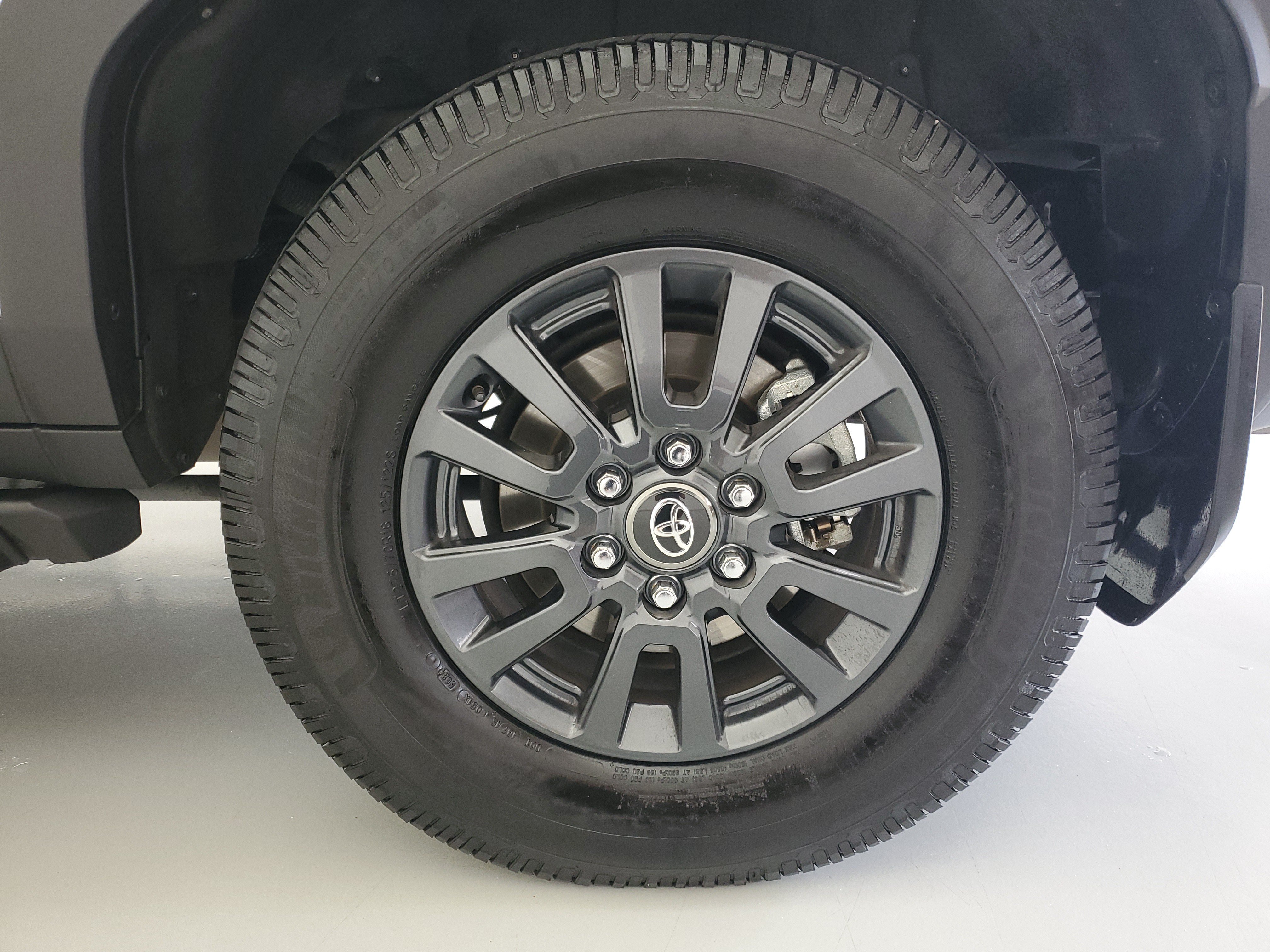 Used 2024 Ice Cap Toyota 1958 image 12