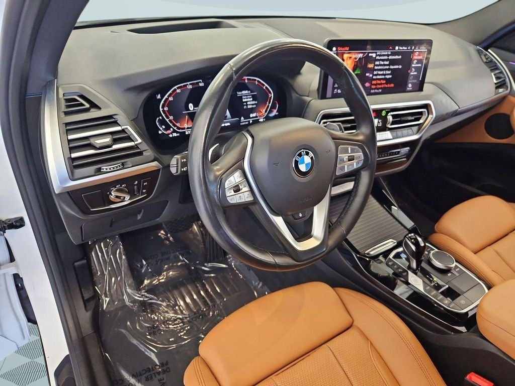 Used 2024 Mineral White Metallic BMW xDrive30i image 12