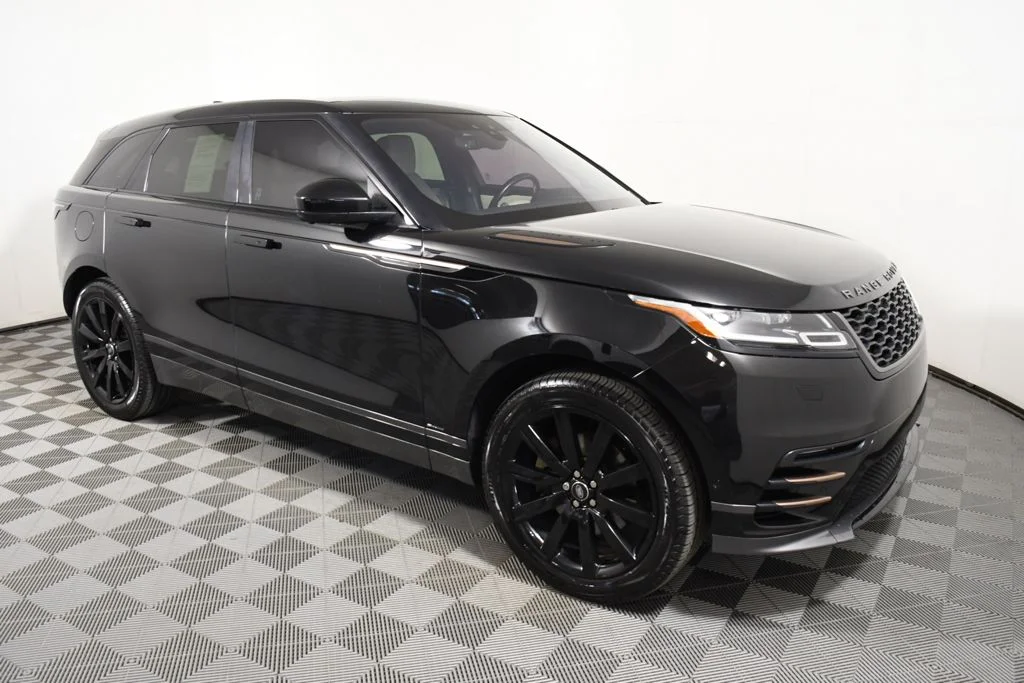 Used 2018 Santorini Black Land Rover HSE R-Dynamic image 8