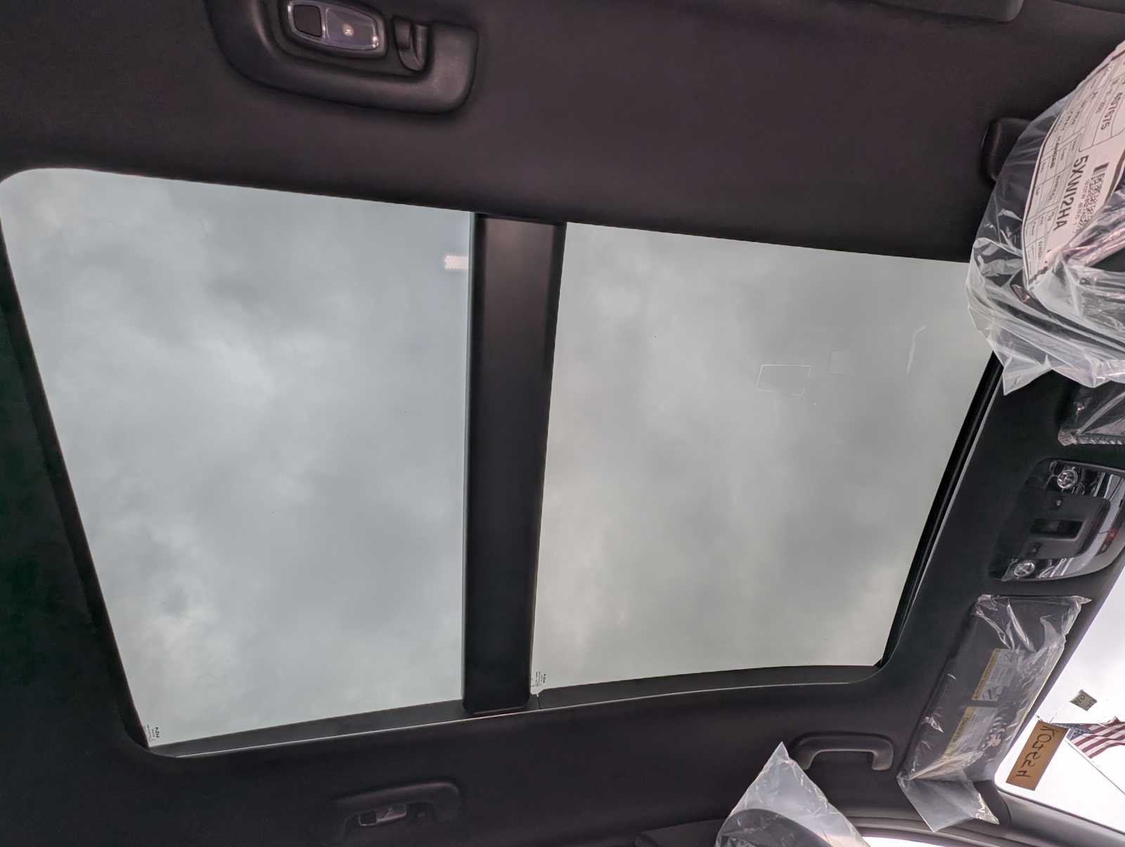 New 2026 Glacial White Pearl Kia X-Line image 15