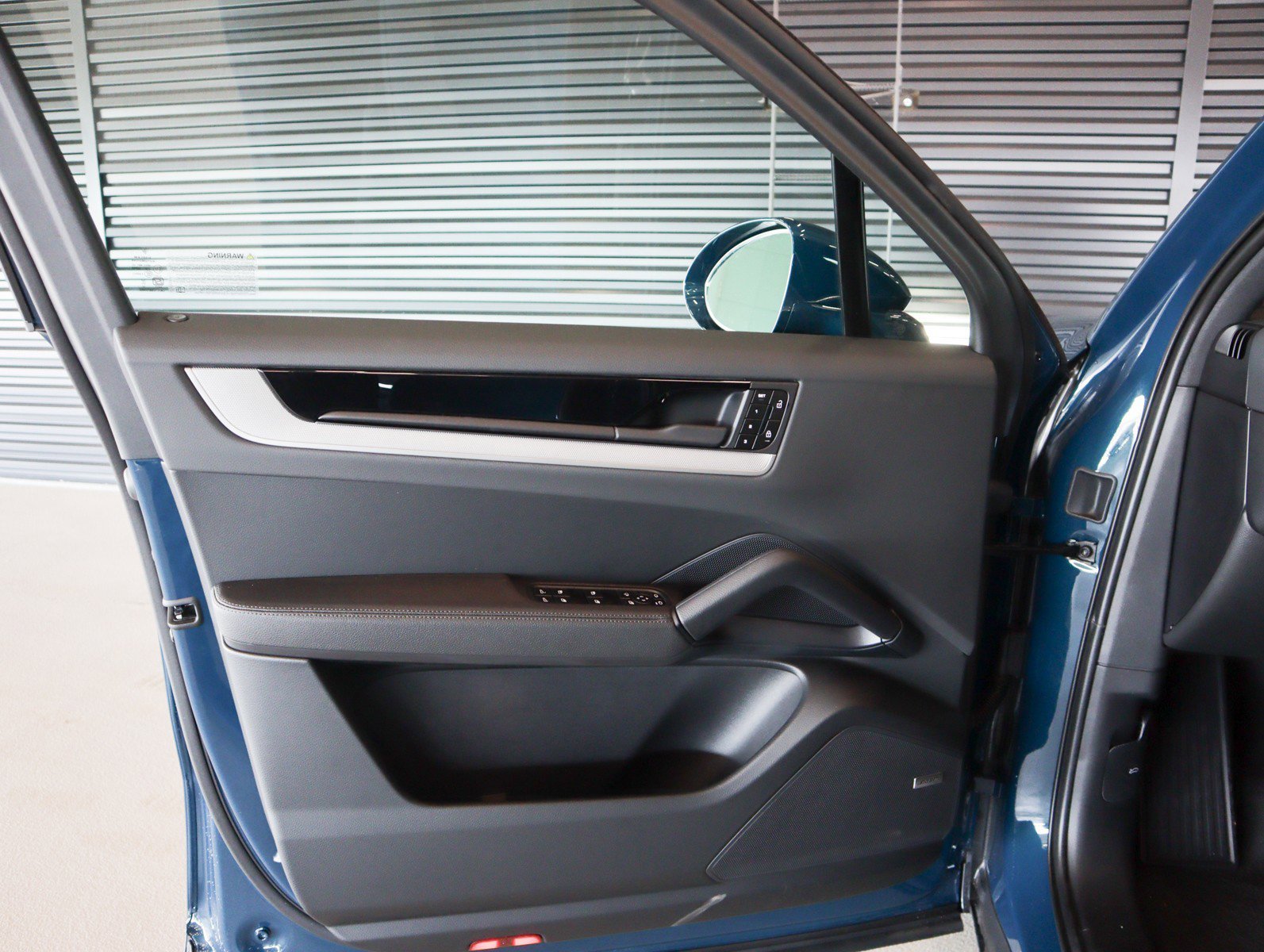 New 2026 Montego Blue Metallic Porsche  image 21