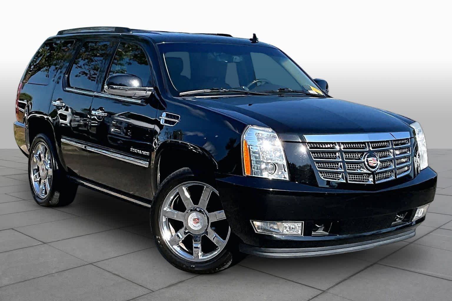 Used 2013 Black Raven Cadillac Luxury image 2