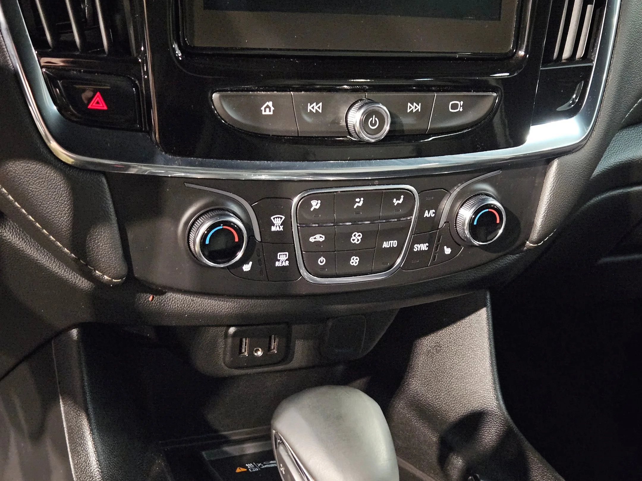 Used 2023 Northsky Blue Metallic Chevrolet LT Leather image 32