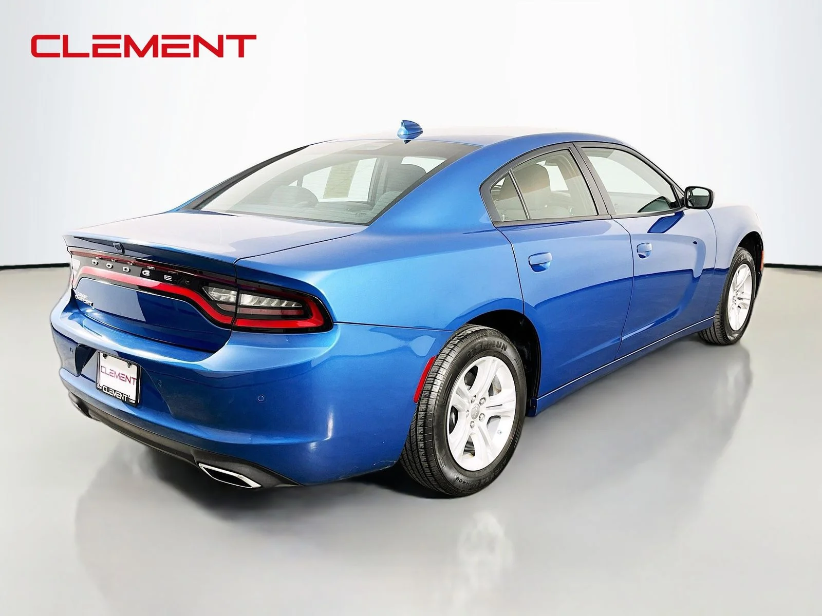 Used 2023 Blue Dodge SXT image 7
