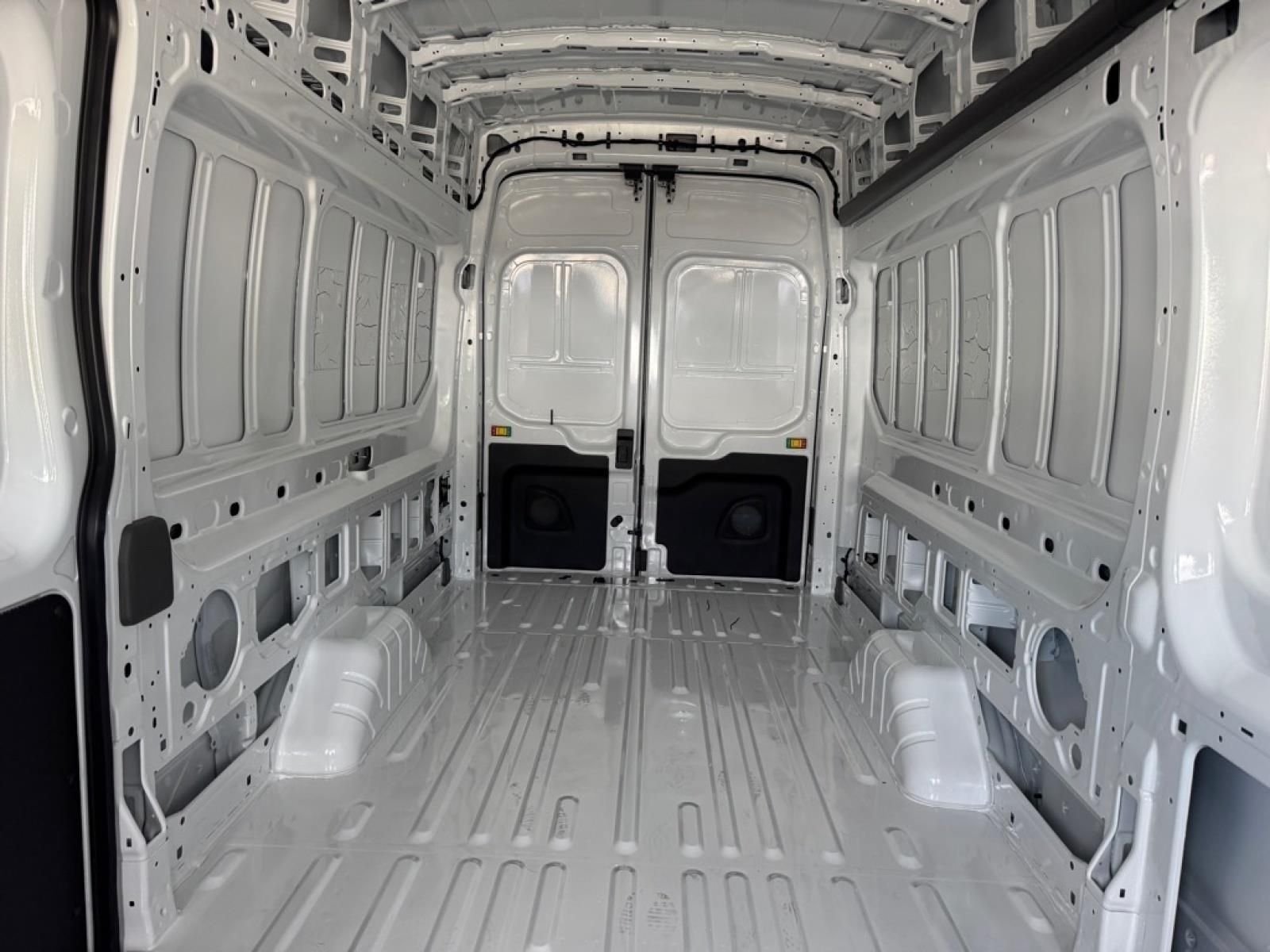 New 2026 Oxford White Ford Cargo Van image 7