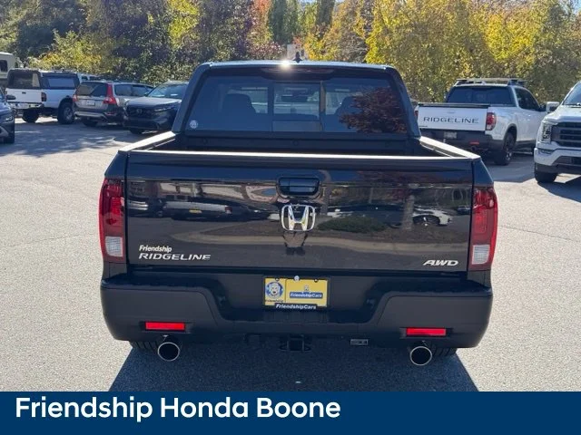 Used 2023 Black Honda RTL image 5