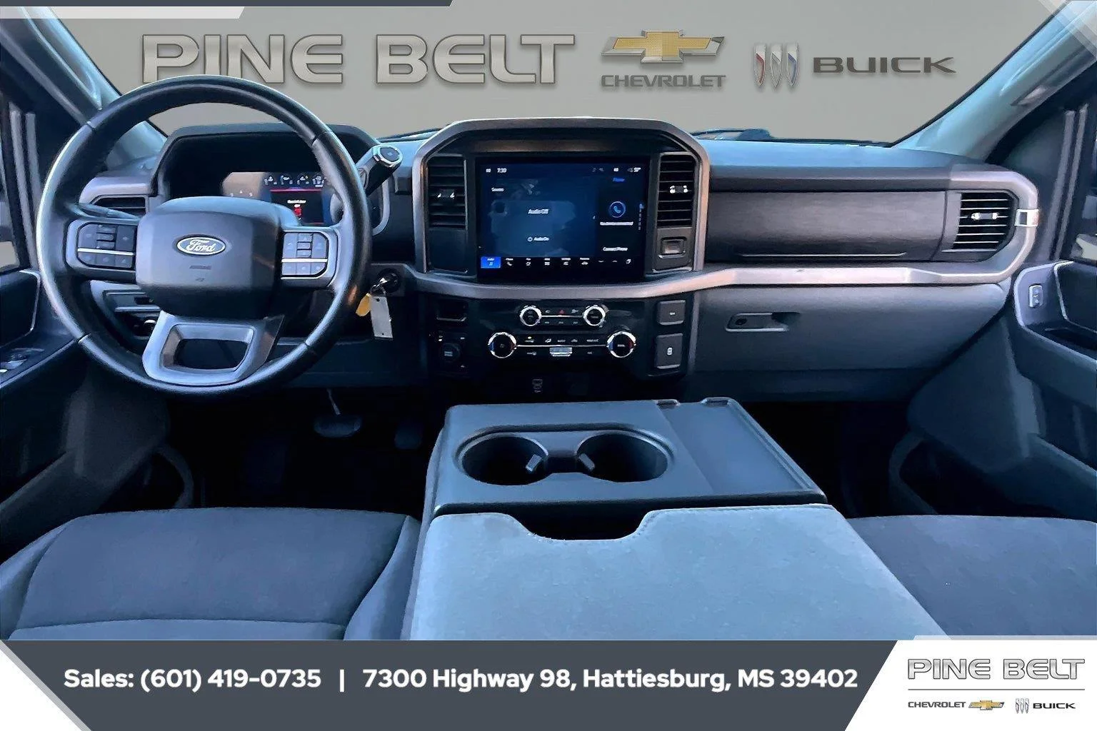Used 2025 Oxford White Ford XLT image 14