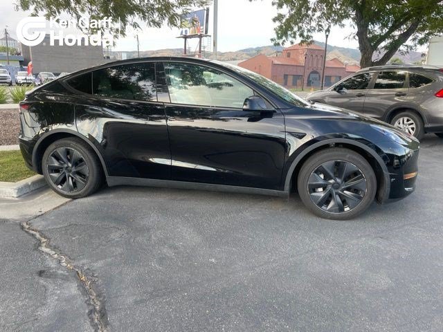2025 Tesla Model Y Long Range Dual Motor All-Wheel Drive's photo