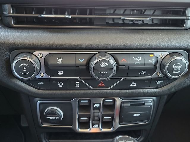 New 2026 Goldilocks Exterior Paint Jeep Sport S image 15