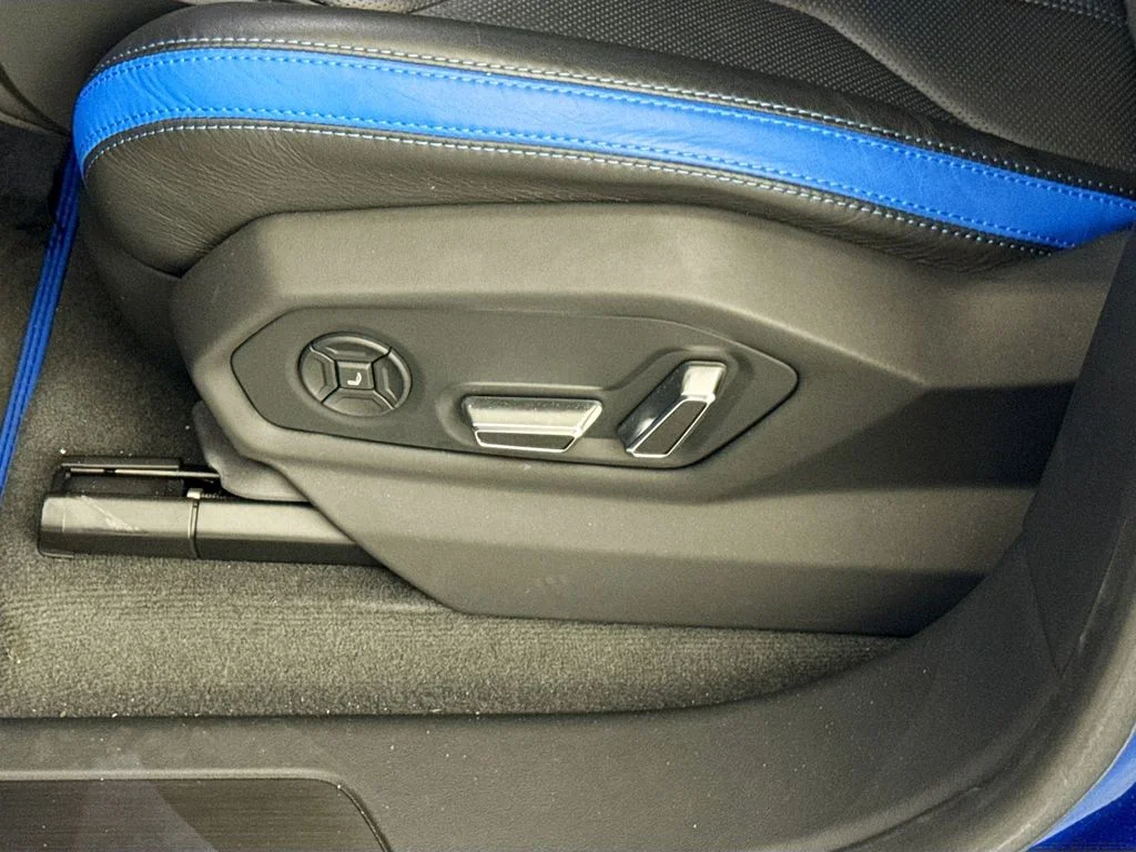 Used 2023 Blue Lamborghini S image 21