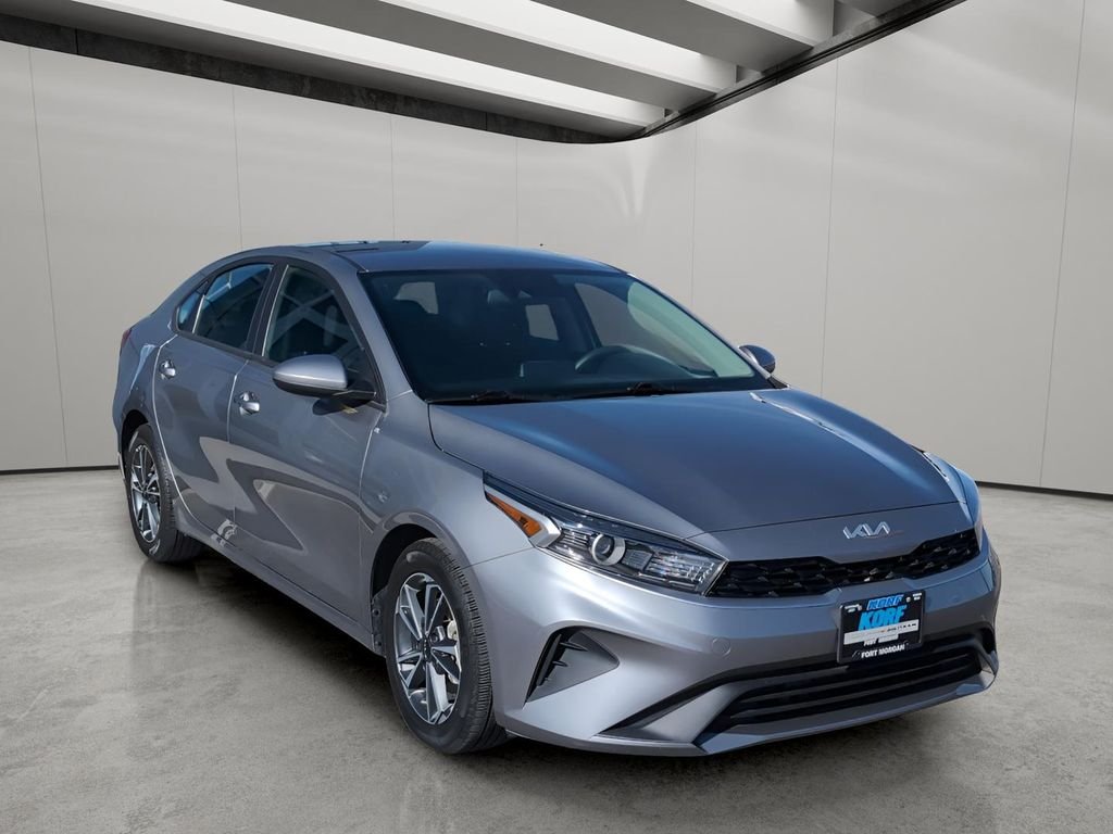 Used 2023 Gray Kia LXS image 7