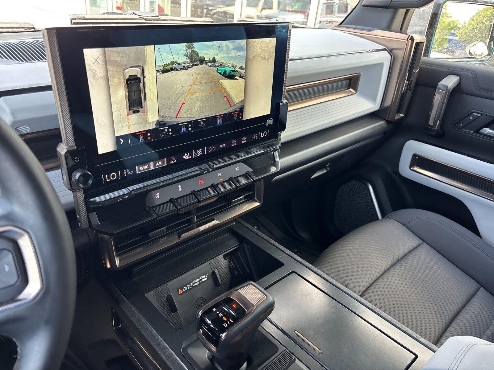 Used 2025 Interstellar White GMC 2X image 27