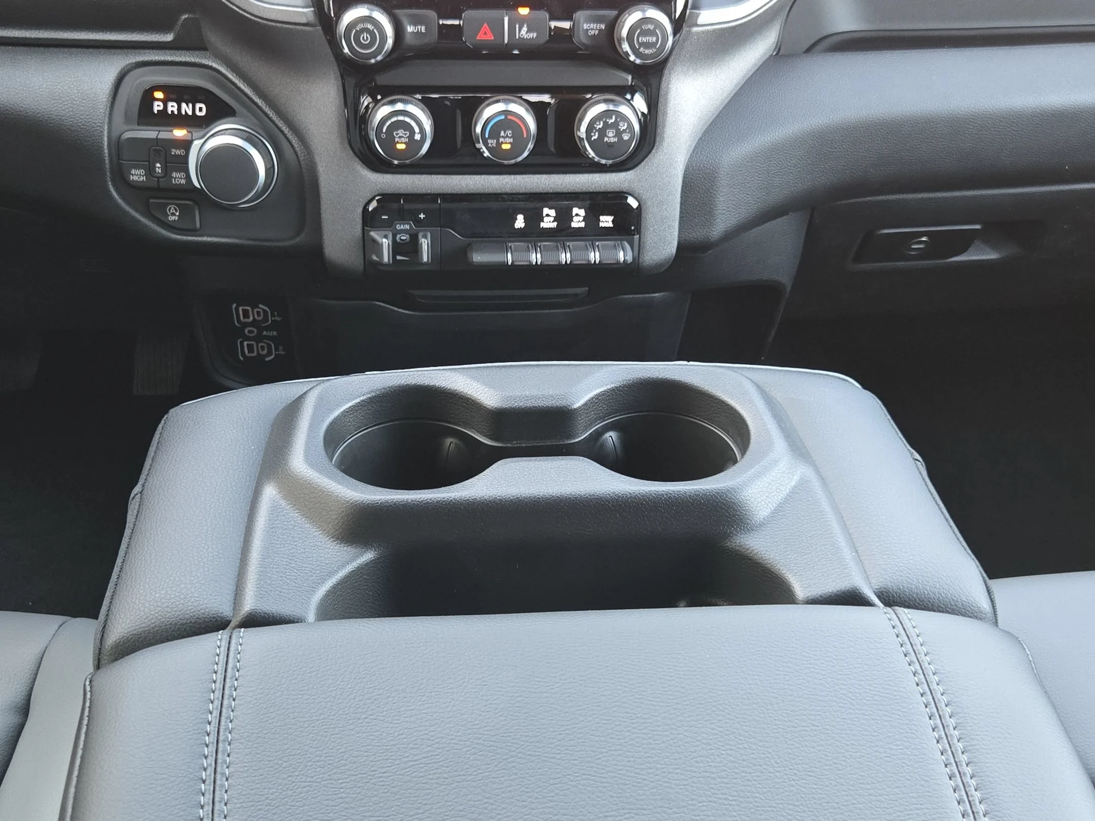 2026 RAM 1500 Tradesman - Photo 28