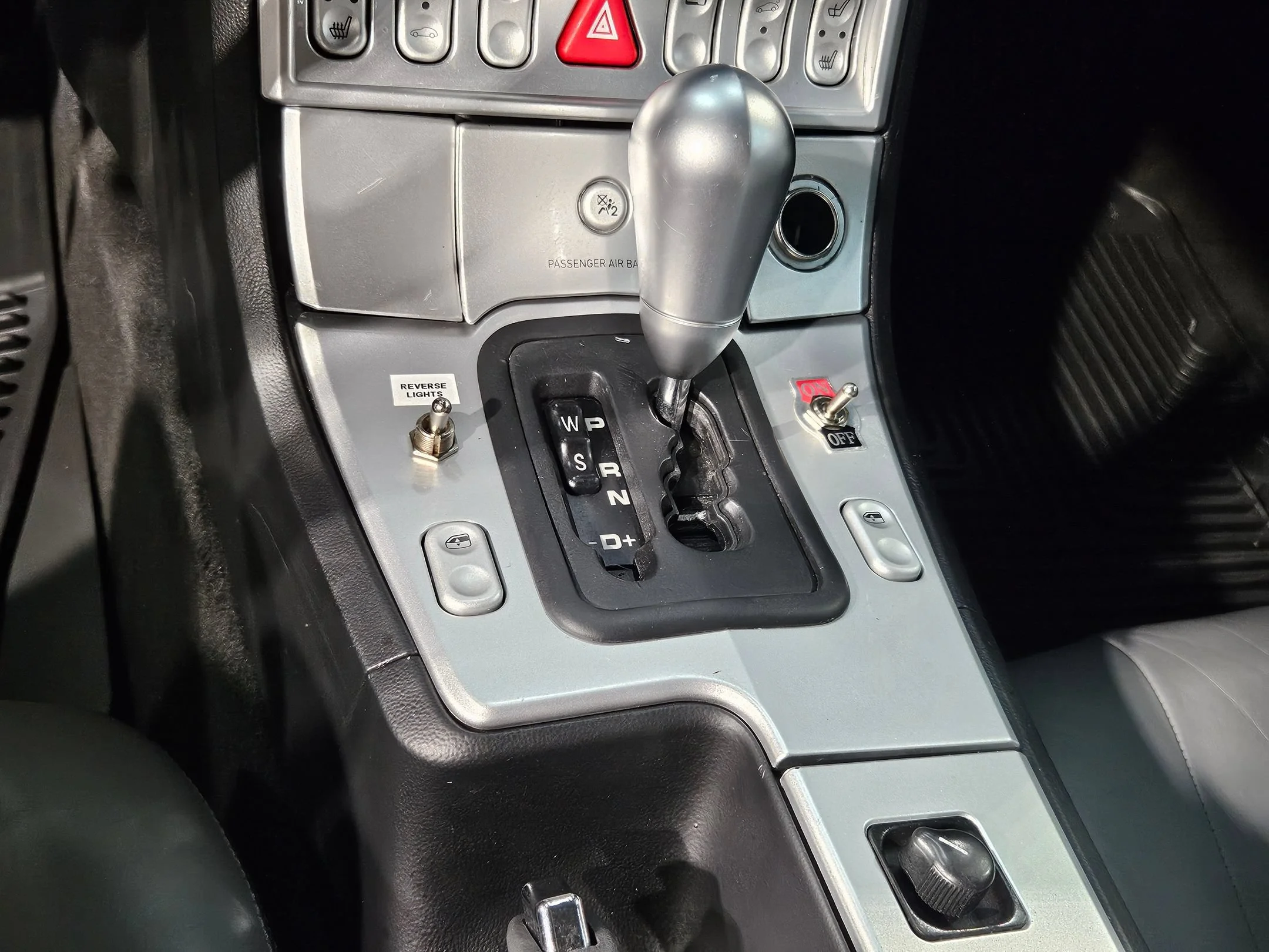 Used 2004 Black Chrysler  image 21