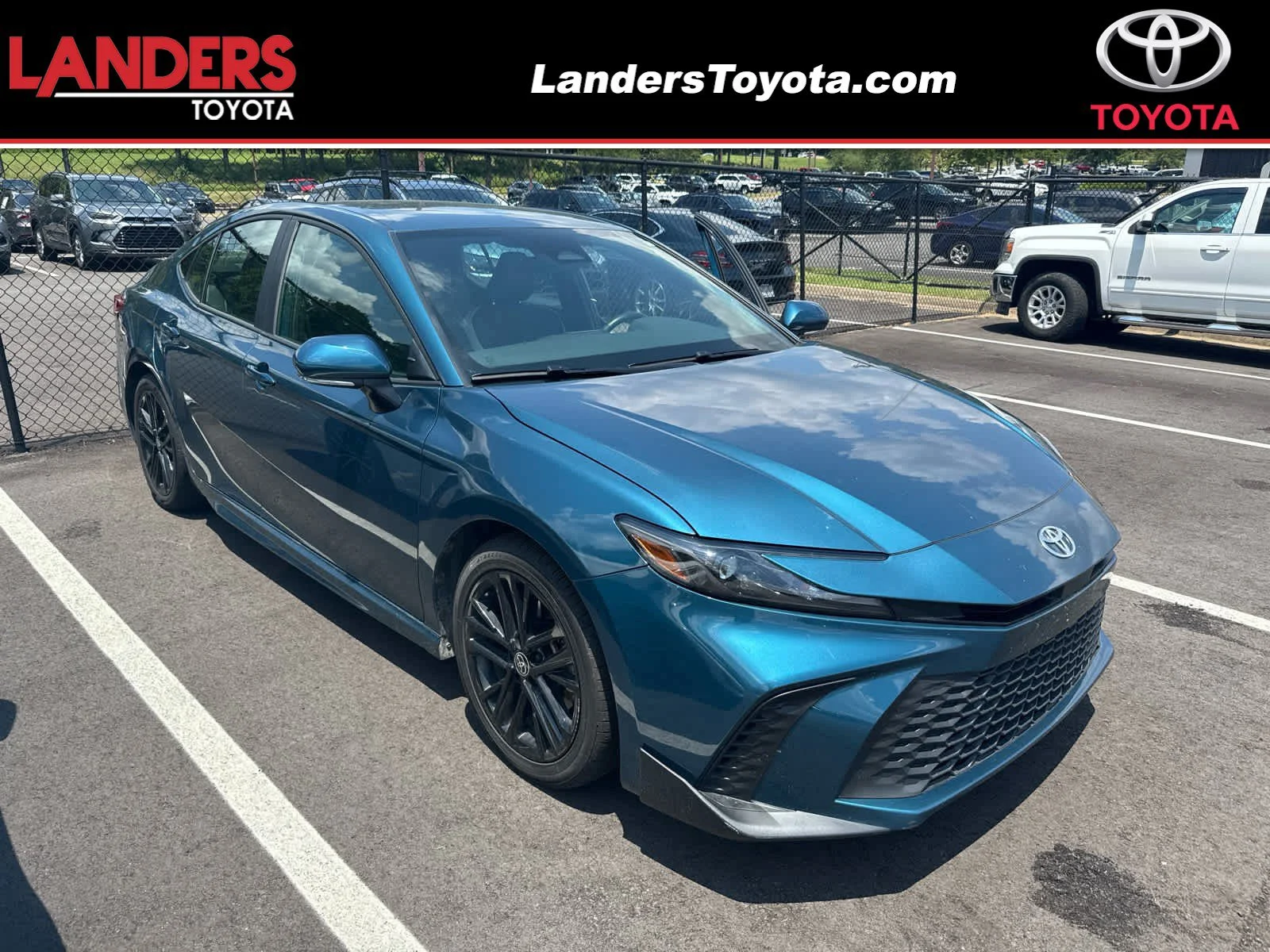 Used 2025 Ocean Gem Toyota SE image 1