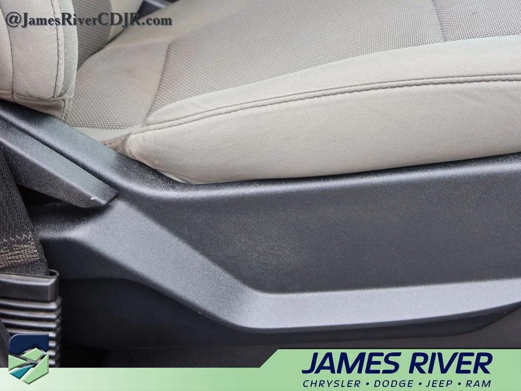 Used 2020 Red Ford XL image 10