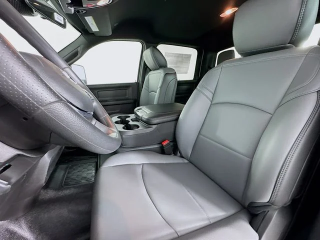 New 2026 Bright White Clear-Coat Exterior Paint RAM TRADESMAN image 18