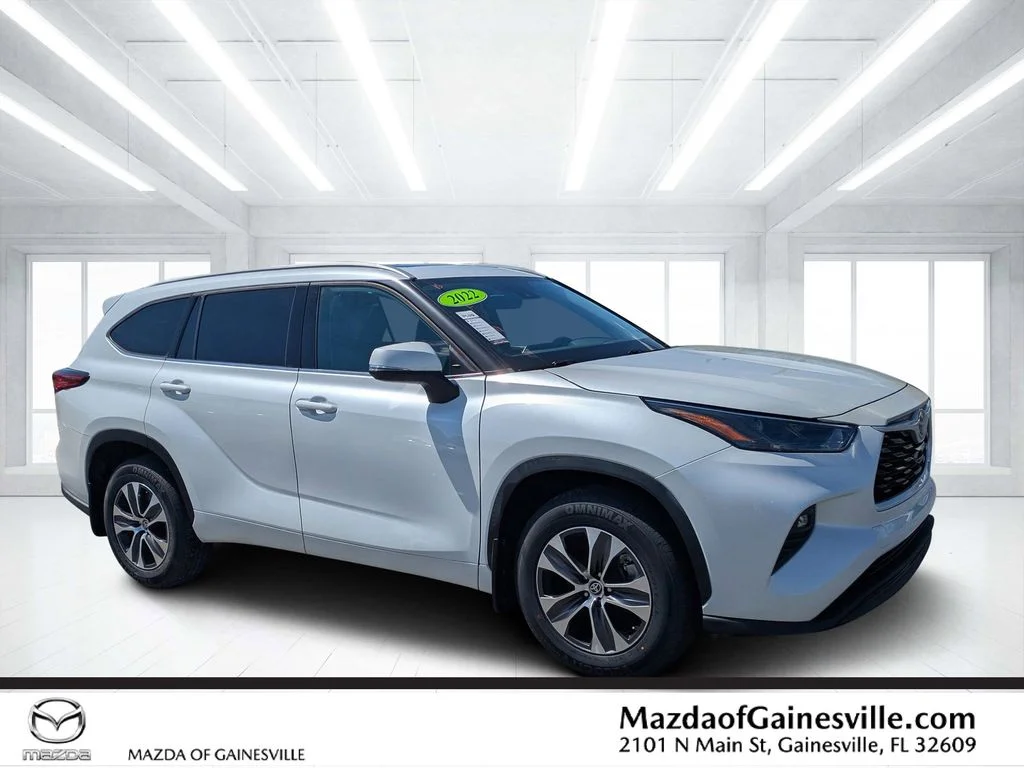 2022 Toyota Highlander XLE 4x4 V6's photo
