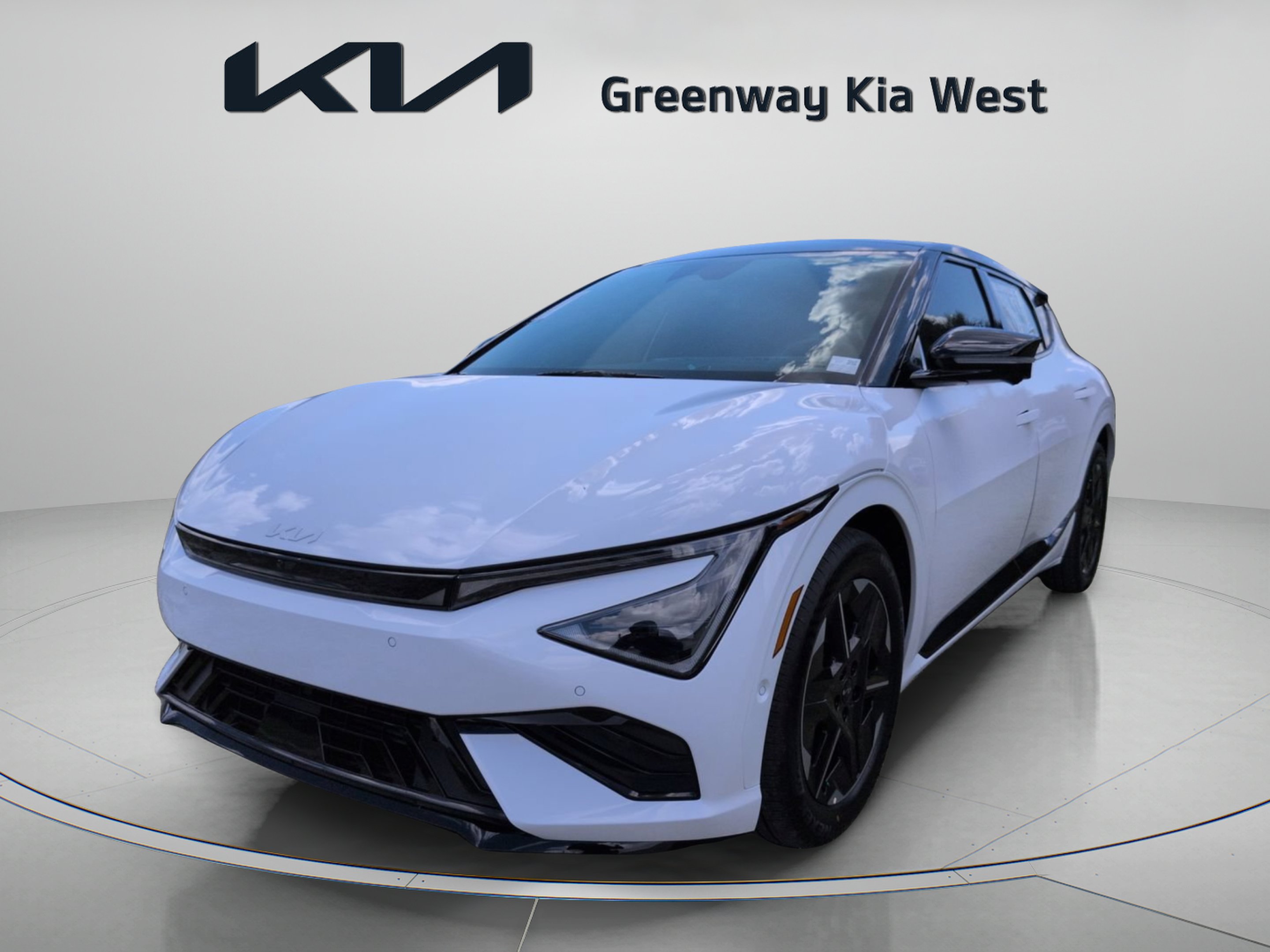 New 2026 Glacier White Pearl/Black Roof Kia GT-Line image 4