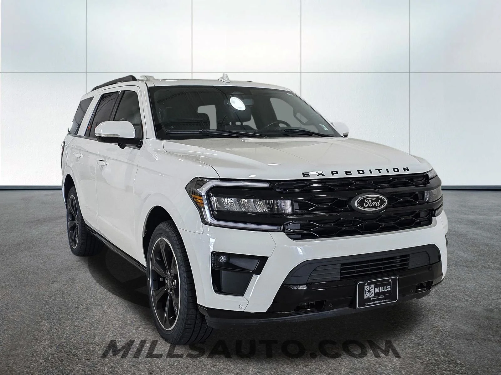 Used 2023 White Metallic Ford Limited image 11