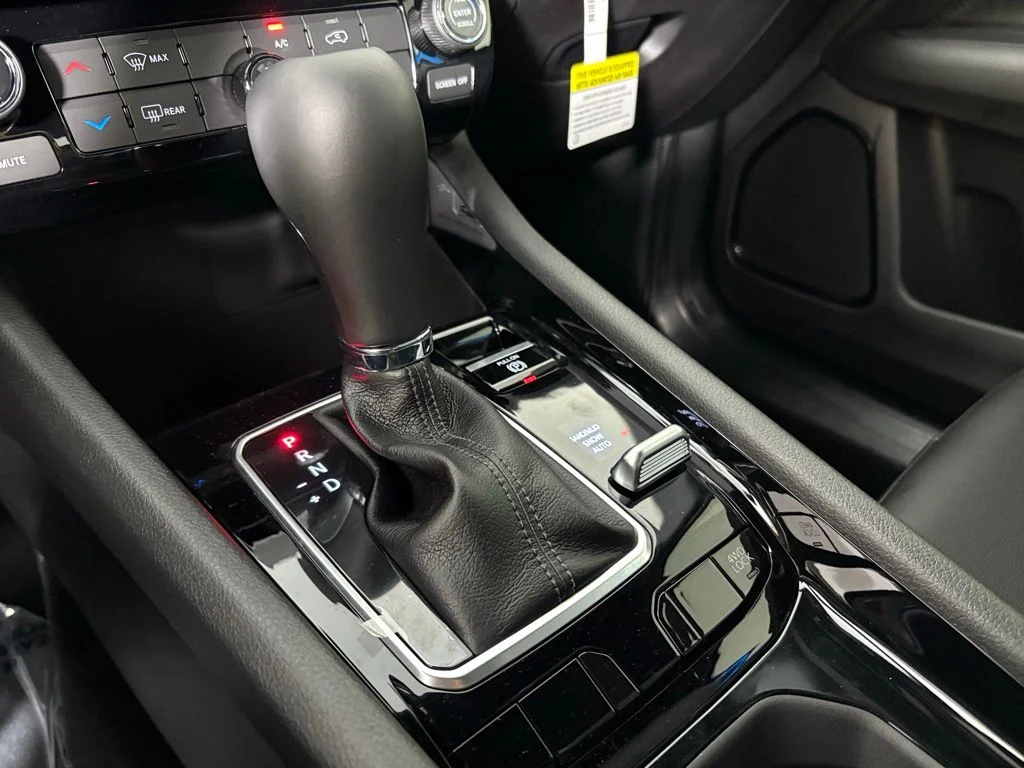 New 2026 Blue Jeep Latitude image 31