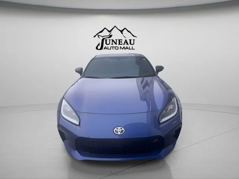 Used 2023 Trueno Blue Toyota Premium image 2