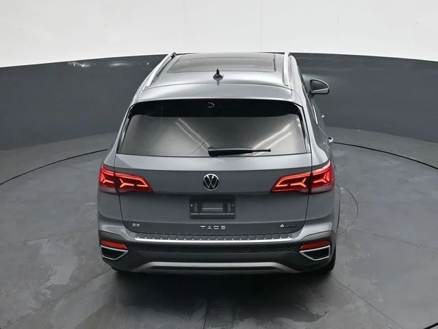 Used 2023 Gray Volkswagen 1.5T SE image 25
