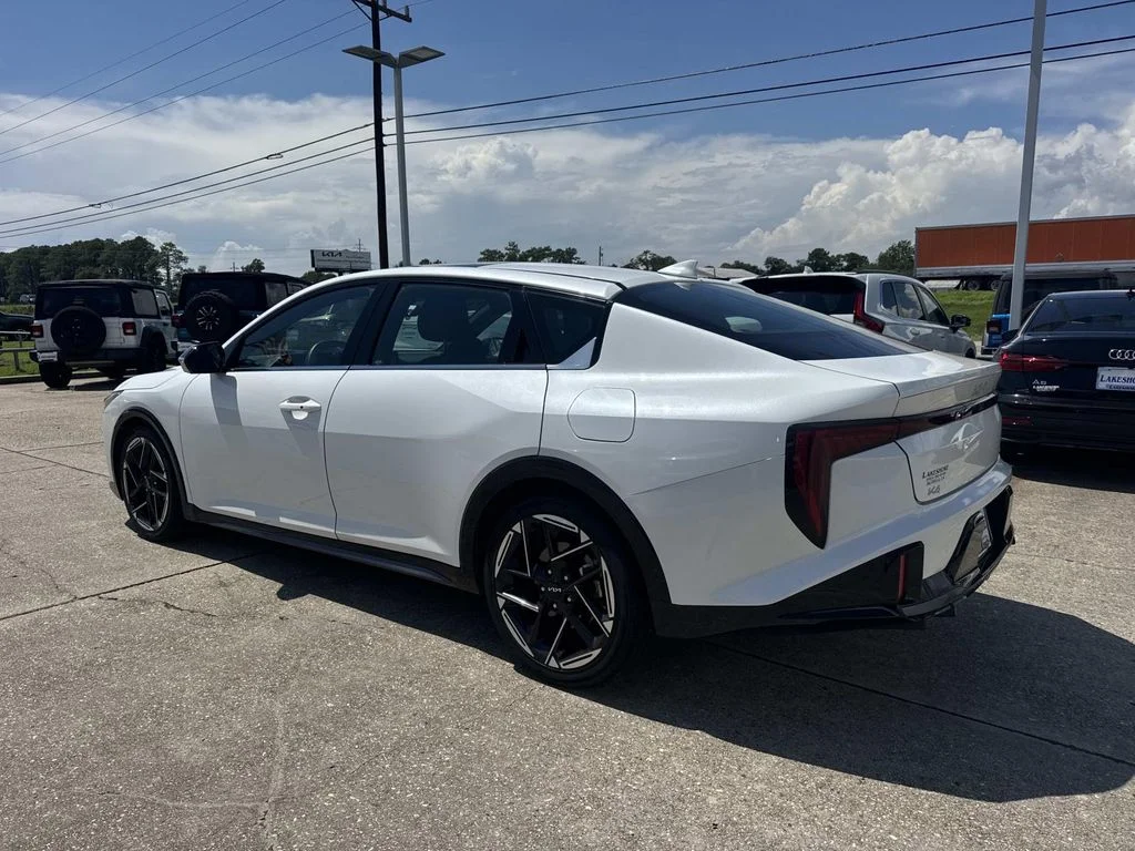 Certified Used 2025 White Kia GT-Line image 5
