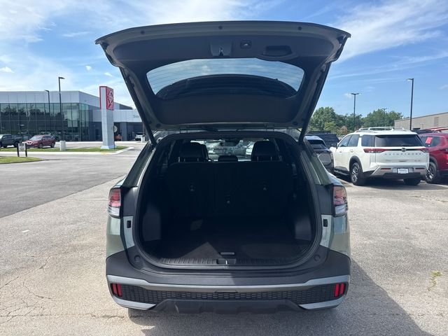 Used 2023 Green Kia X-Pro image 9