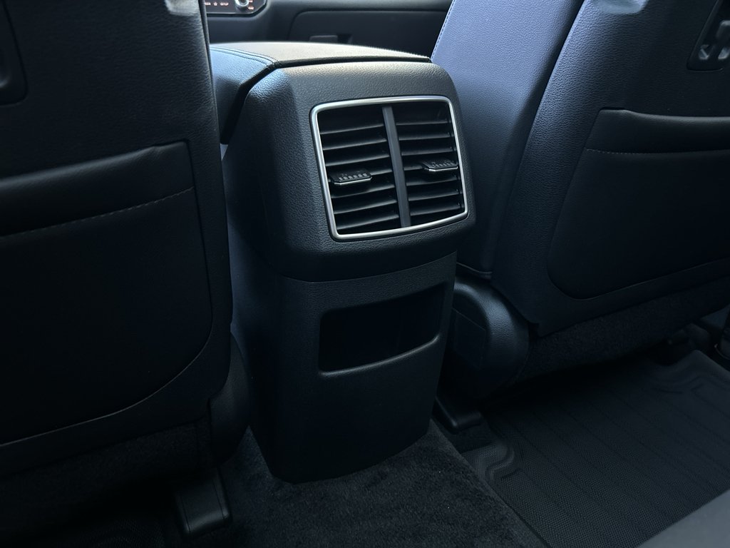 New 2026 Snow White Pearl Kia SX Prestige image 16