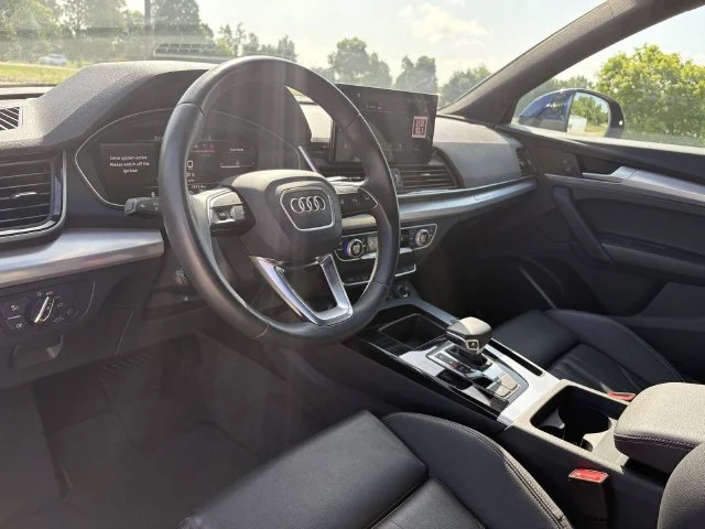 Used 2025 Blue Audi  image 9