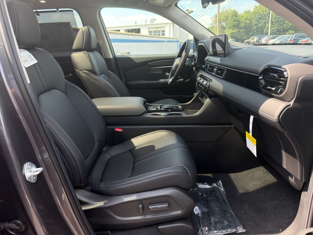New 2026 Modern Steel Metallic Honda Touring image 25