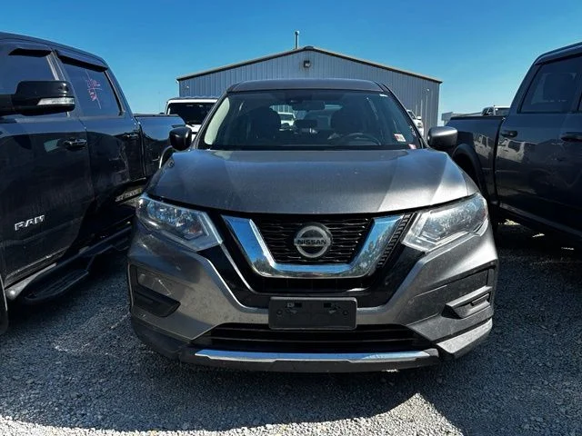 Used 2019 Gray Nissan S image 2