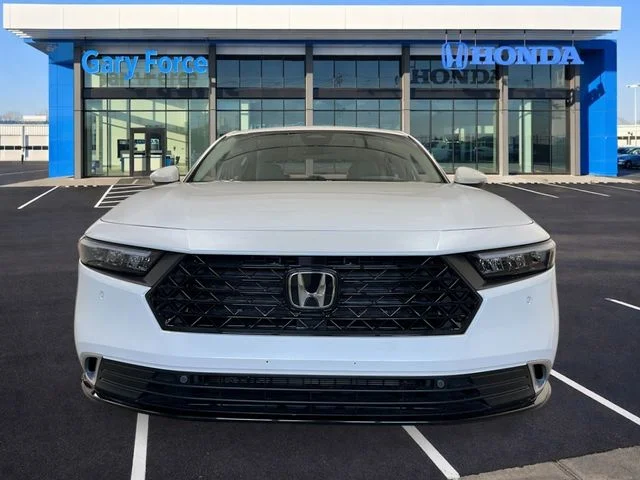 New 2026 Platinum White Pearl Honda Touring image 10