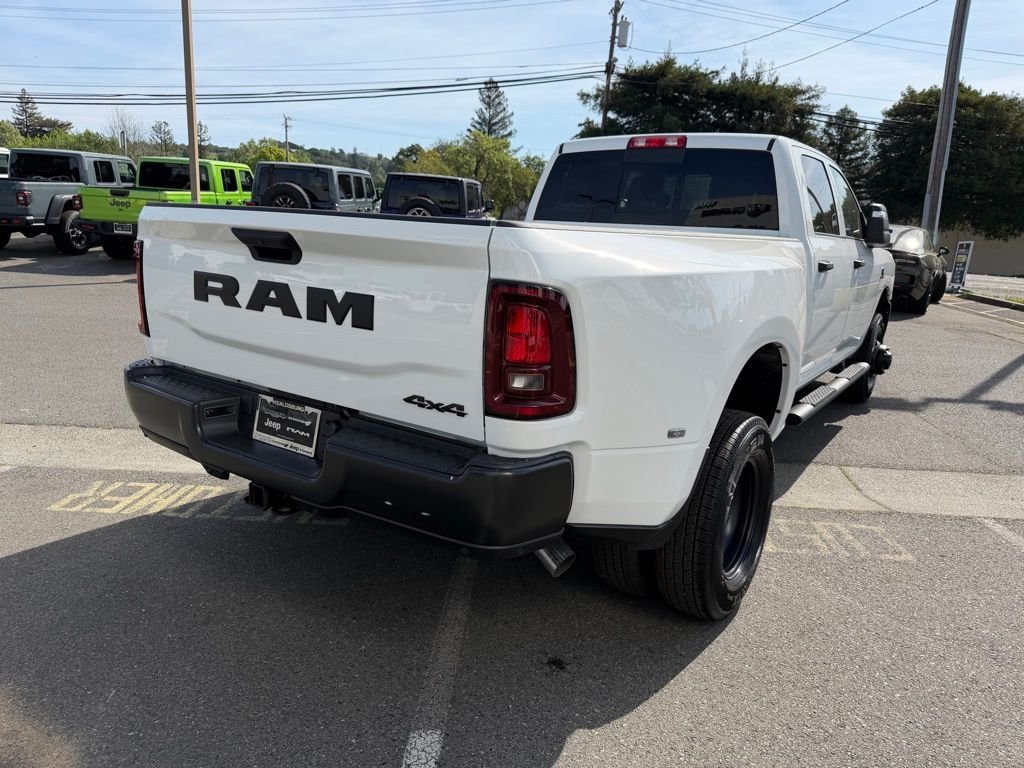 New 2026 Bright White Clear-Coat Exterior Paint RAM Tradesman image 5