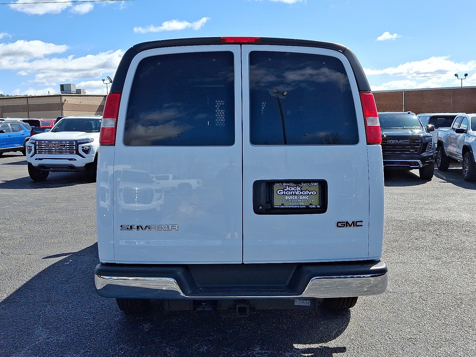 2025 GMC Savana Cargo Work Van - Photo 6