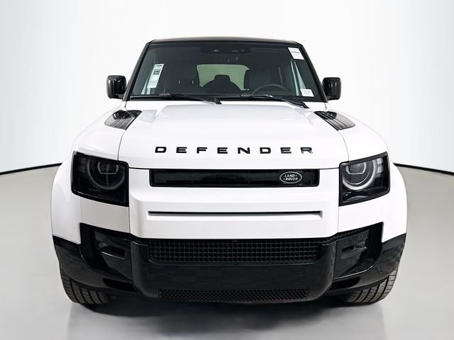 New 2026 Fuji White Land Rover X-Dynamic SE image 2
