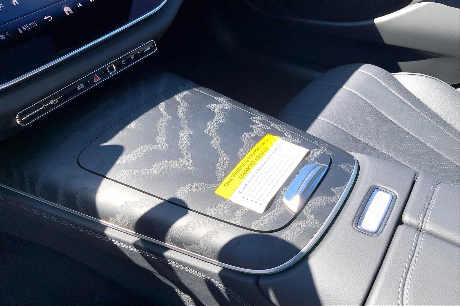 New 2026 Obsidian Black Metallic Mercedes-Benz E 350 image 7