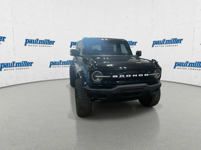Used 2025 Black Ford Outer Banks image 5