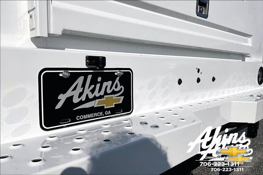 New 2026 Summit White Chevrolet Work Truck image 14