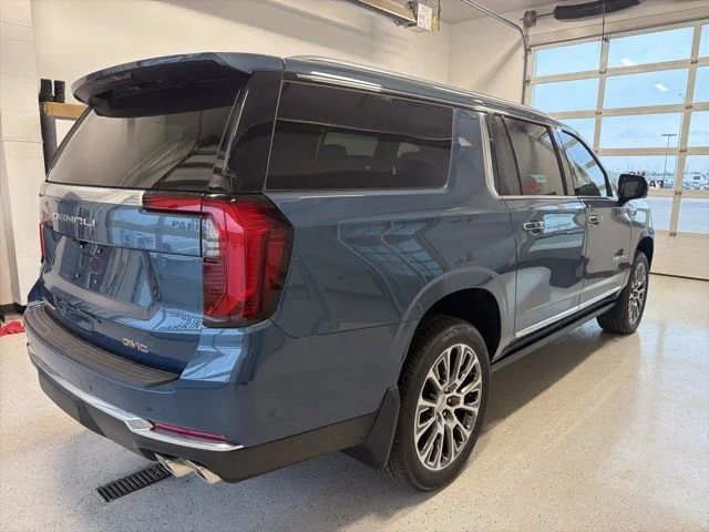 2026 GMC Yukon XL Denali - Photo 19