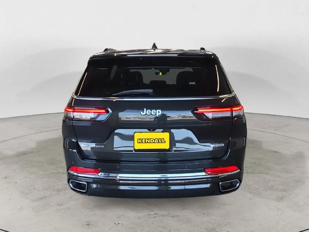 Used 2022 Brown Jeep Overland image 10