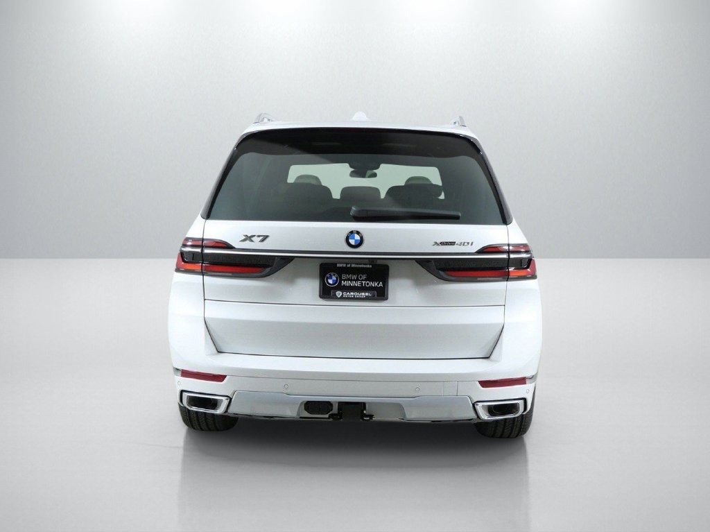 Used 2027 Mineral White Metallic BMW xDrive40i image 11